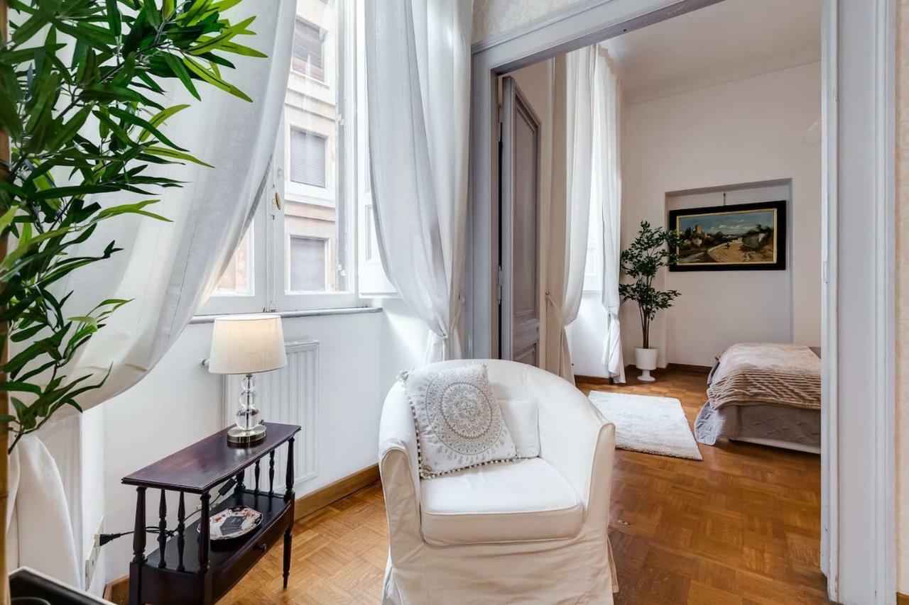Fabulous Pantheon Apartment Rom